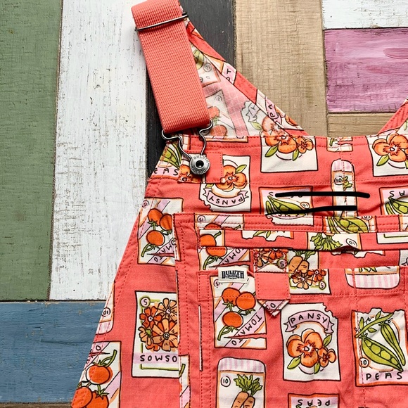 NWT Duluth Large x31L Heirloom Gardening Bib Overalls Coral Seed Packets - Picture 2 of 7